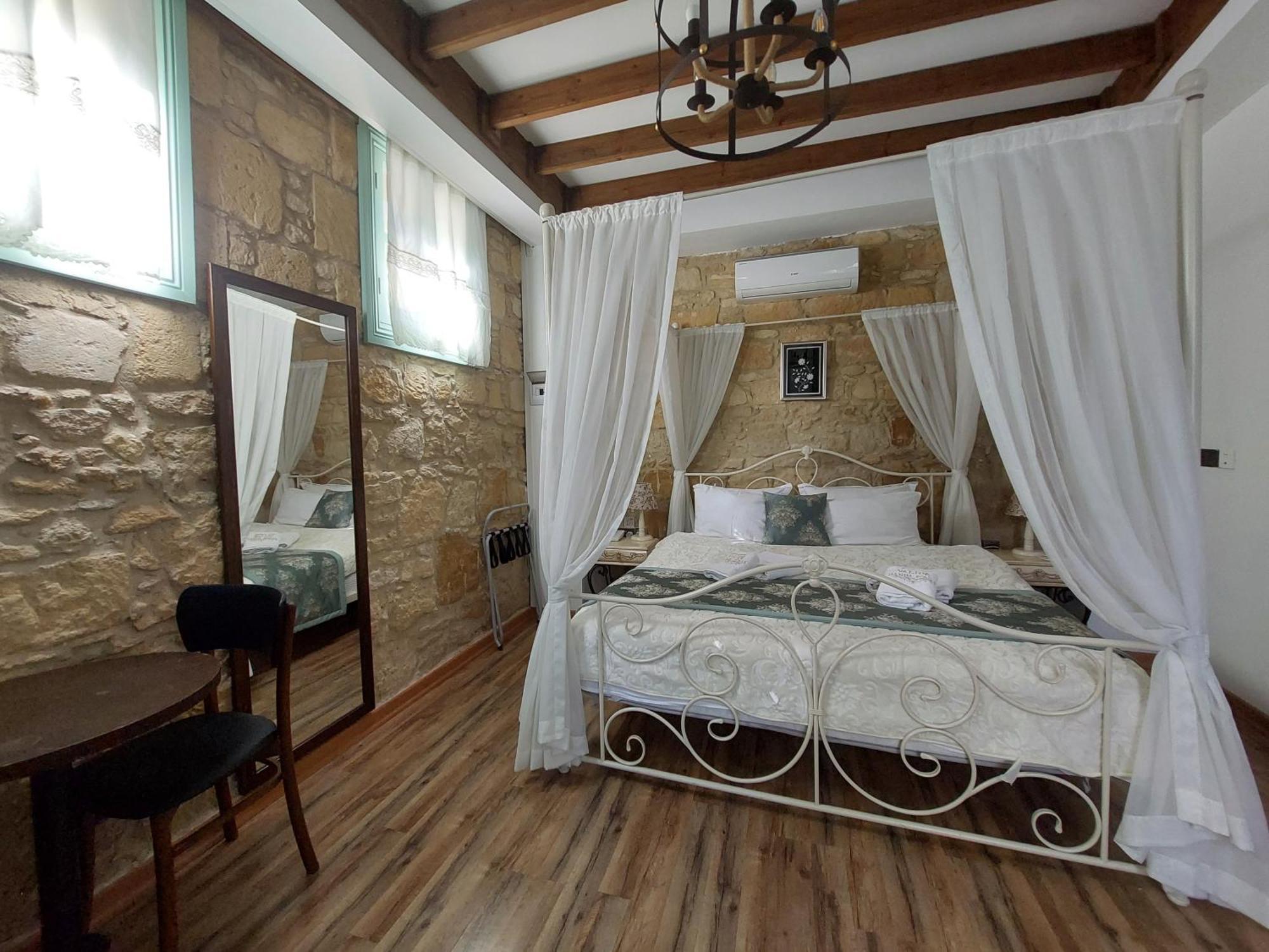 Hotel Valide Hanim Konak Nikósie Exteriér fotografie